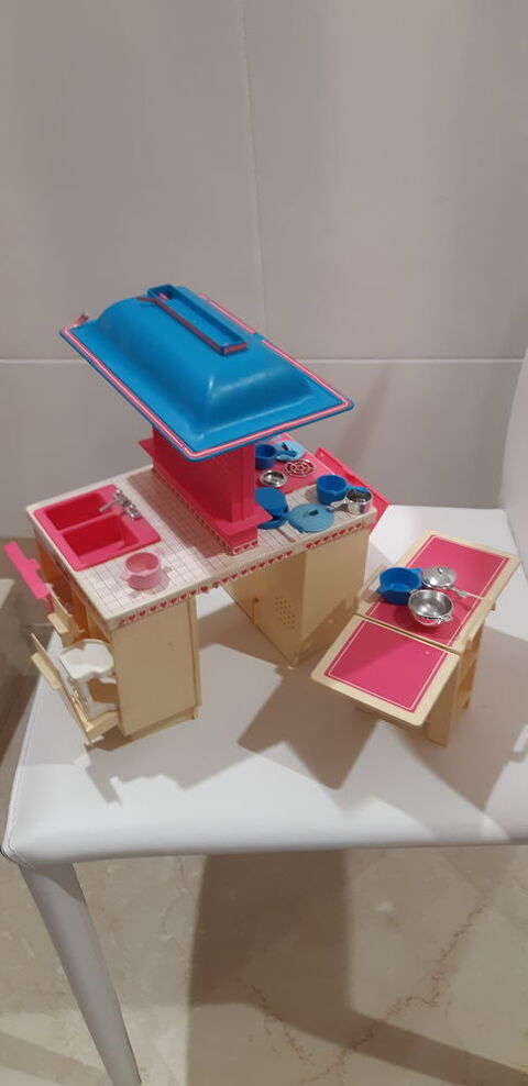 BARBIE cuisine. meubles de BARBIE 10 Annecy (74)