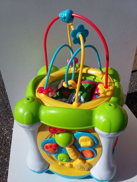 Cube d'veil pour bb 5 Saint-Chamond (42)