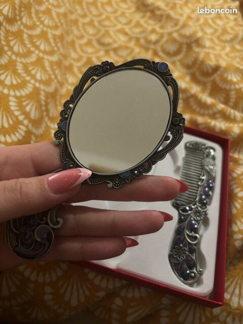 Petit miroir et peigne mtal pour enfant 5 Thoule-sur-Mer (06)