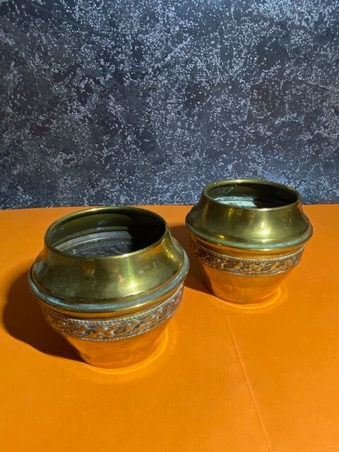 Paire de petits pots décoratifs 10 Nice (06)