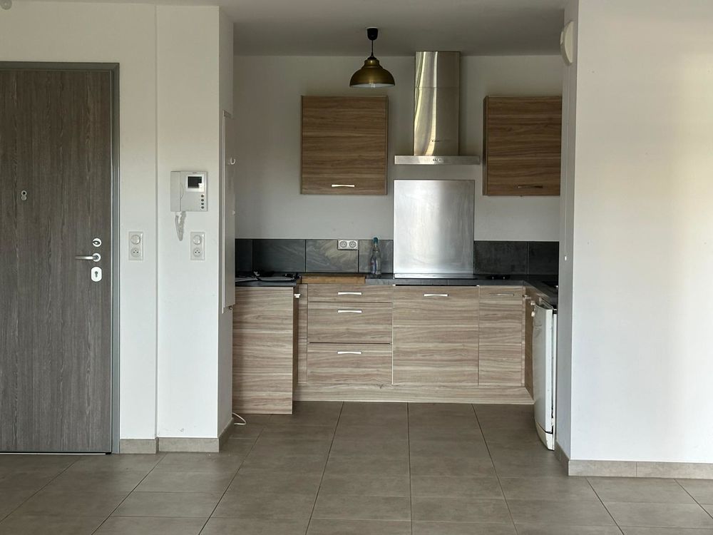 Location Appartement APPARTEMENT F3 64m2 avec terrasse couverte de 20m2 Ville-di-pietrabugno