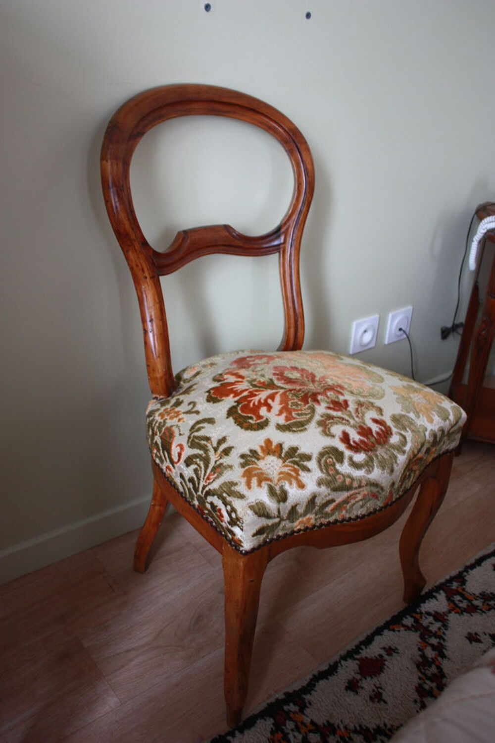 2 CHAISES ANCIENNES Meubles