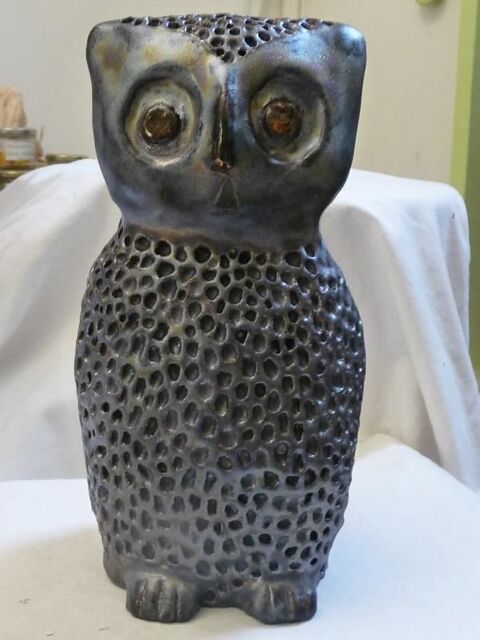 Sculptures  CHOUETTE   N� 405  ou N�410(chrism37)
49 La Ville-aux-Dames (37)