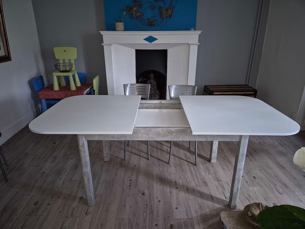 Table &agrave; manger Meubles