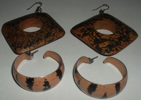 2 paires de boucles d'oreilles thme Afrique 10 Montreuil (93)