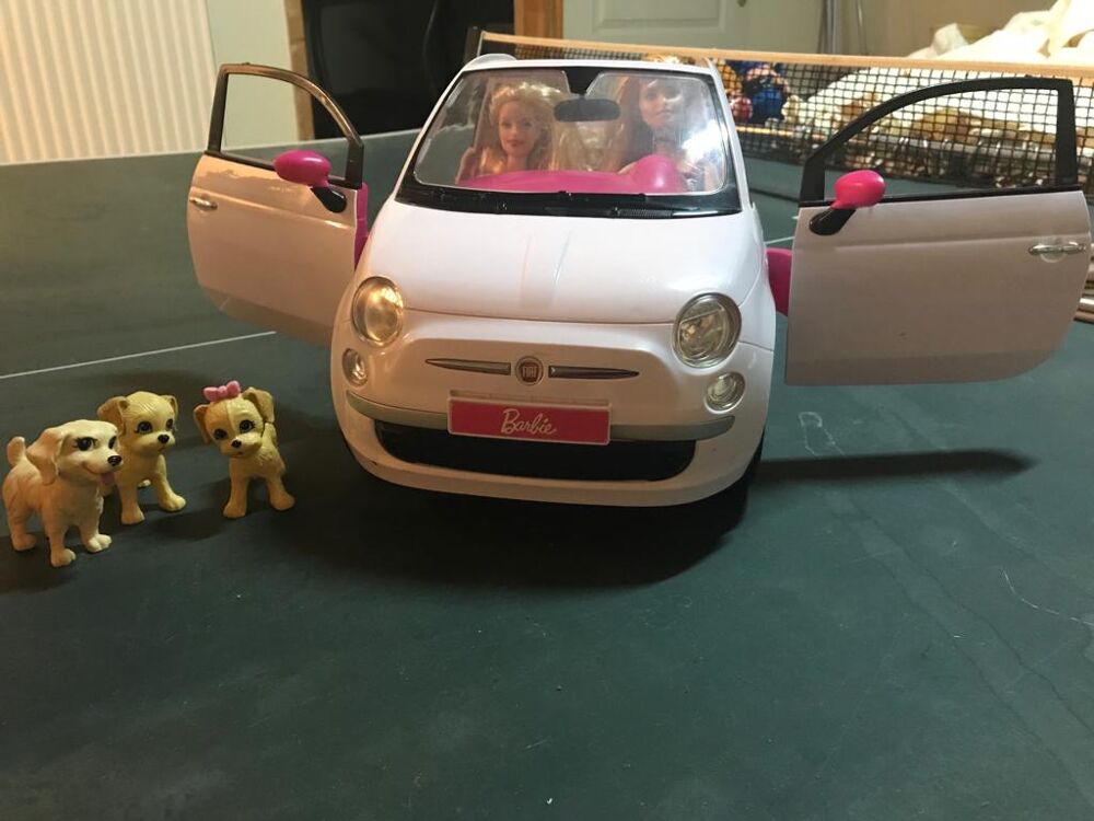 Voiture barbie Jeux / jouets