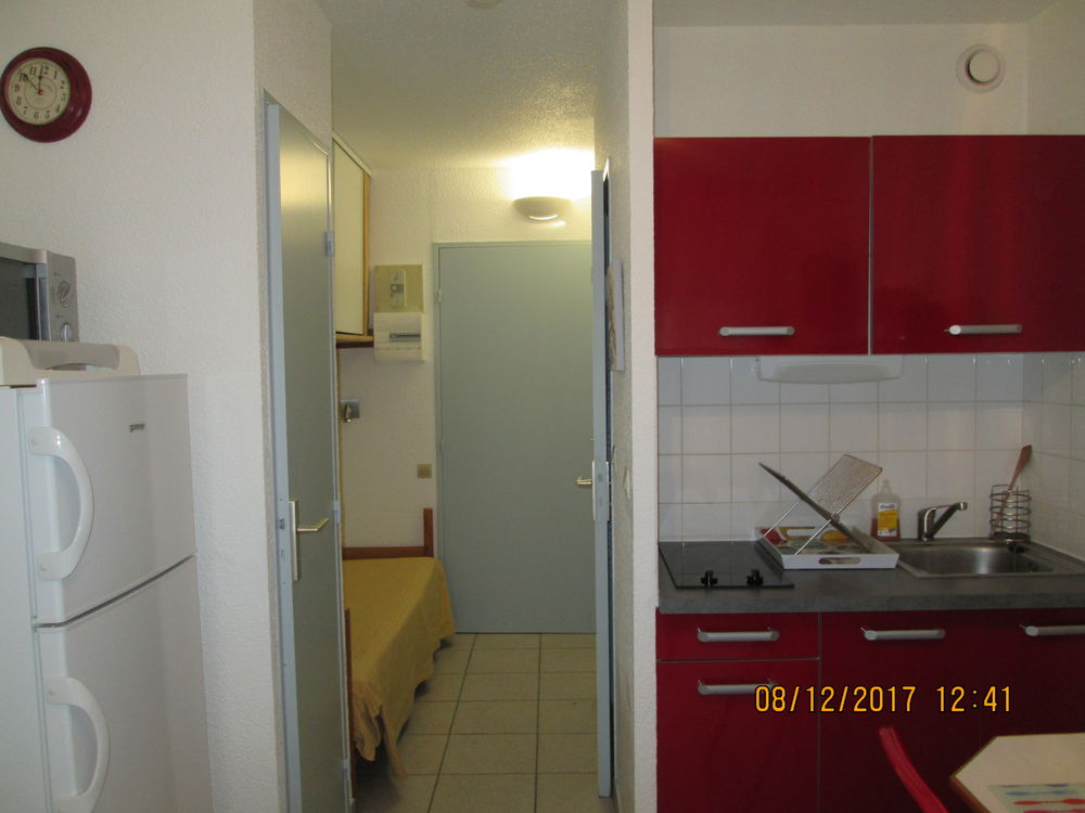   STUDIO MEUBLE TOUT CONFORT CLASSE  2* WIFI Vacances  / Offres de location 