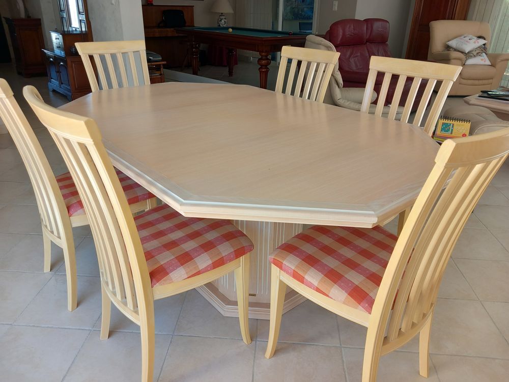 Table de s&eacute;jour 6 chaises Meubles