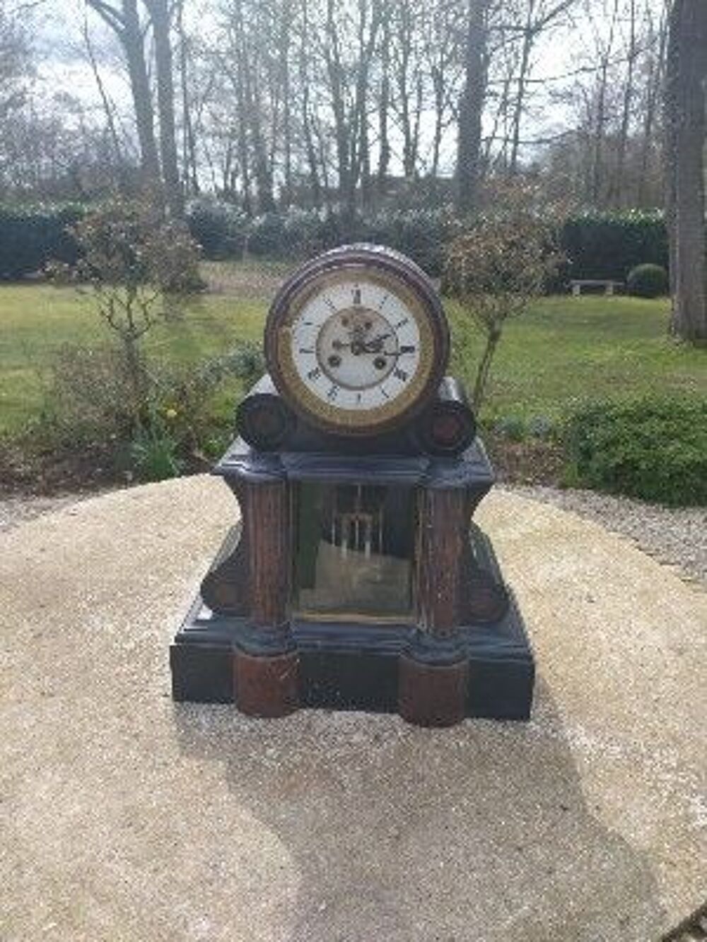 Horloge ancienne 
Décoration