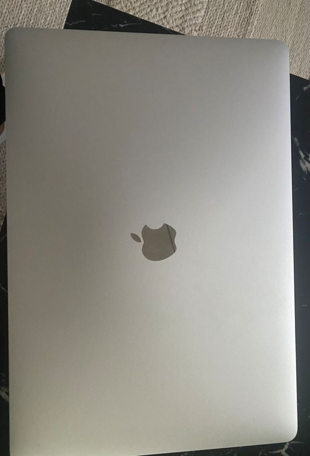 MacBook Pro Touch Bar 15 pouce Matériel informatique