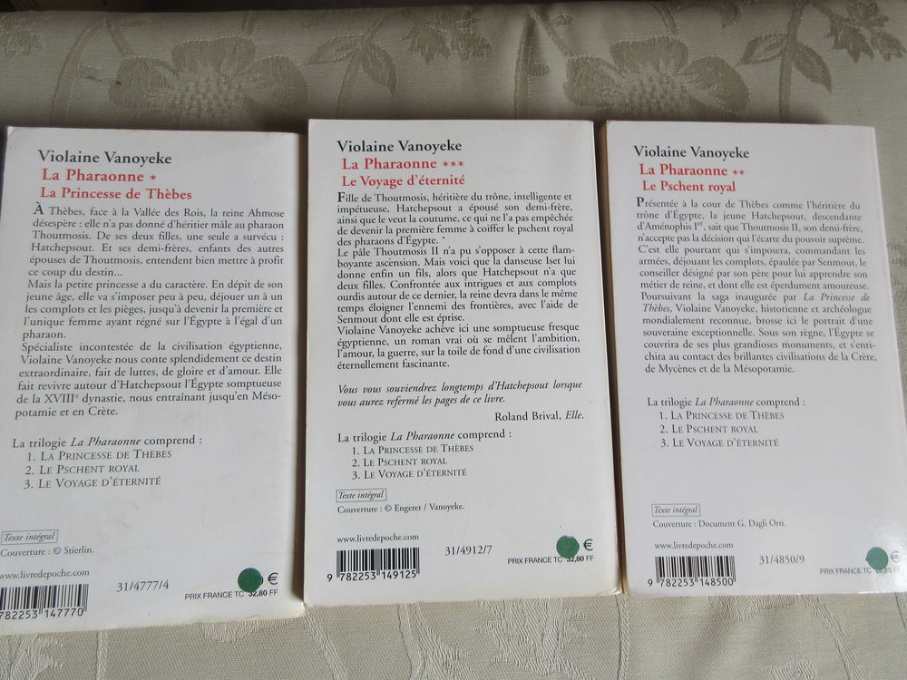 La pharaonne tome 1 - 2 - 3
Les 3 volumes de La Pharaonne 
Livres et BD