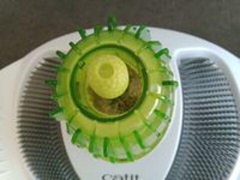   CATIT - STATION DE MASSAGE POUR CHAT - NEUVE 