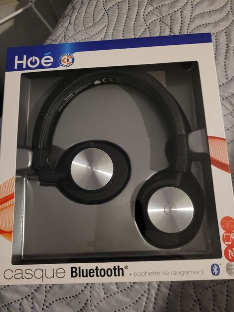 Casque Bluetooth HOE avec pochette de rangement.
20 Fontaine-M�con (10)