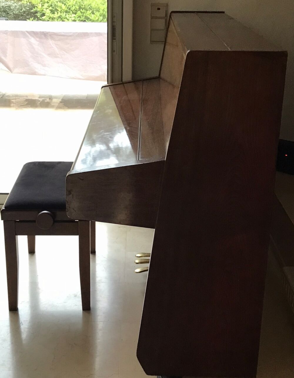 PIANO DROIT DE MARQUE &quot; HSINGHAI &quot; Instruments de musique