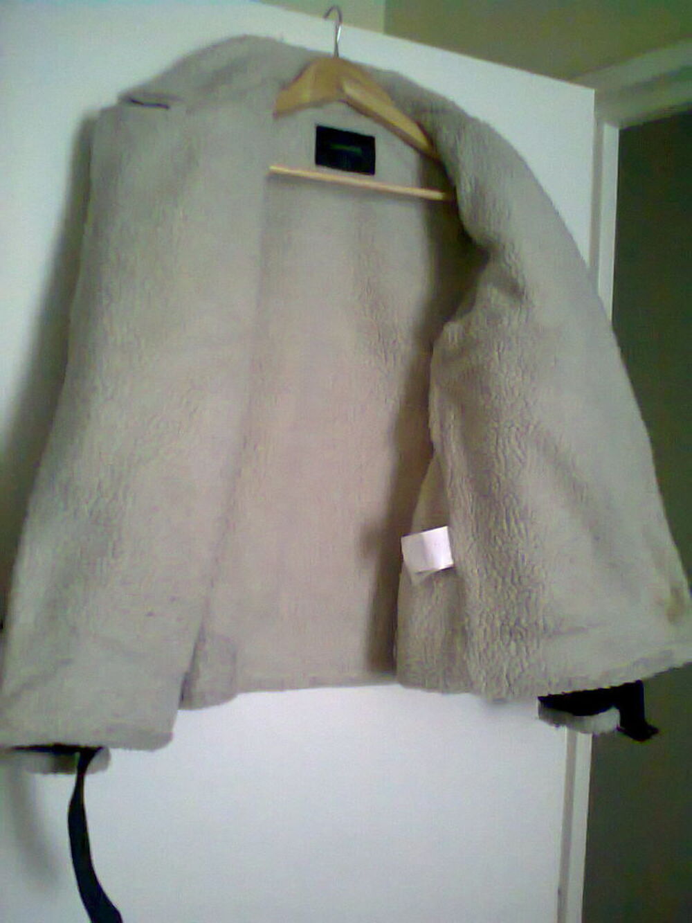 Tr&egrave;s beau blouson d'hiver fourr&eacute; unisexe petite taille S Vêtements