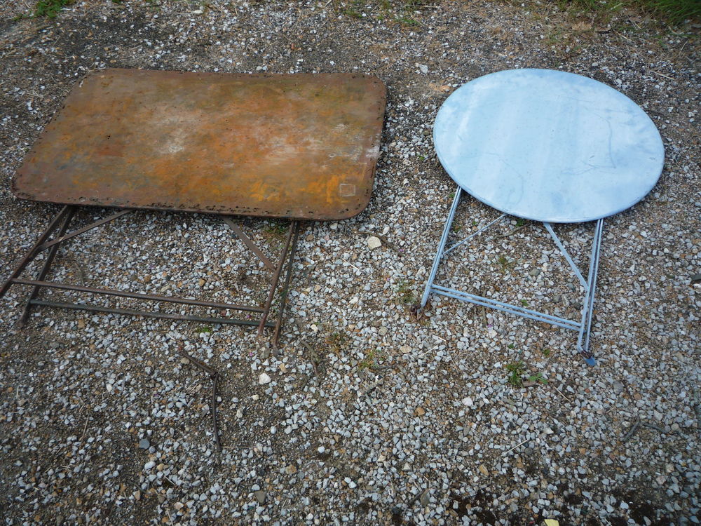 Table fer t&ocirc;l&eacute; / terrasse / jardin
Jardin