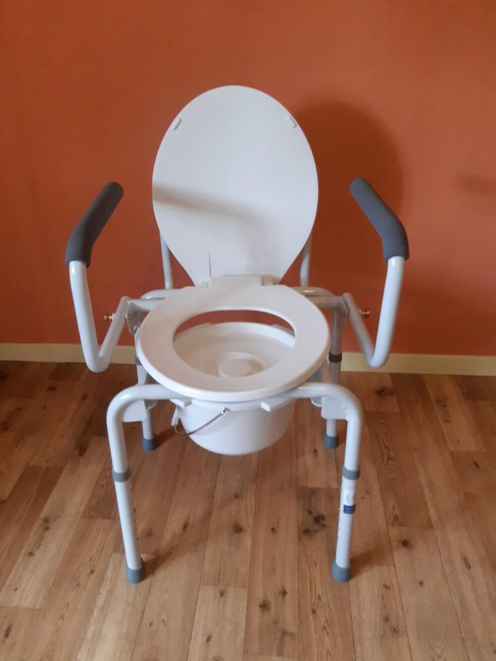 Rehausseur de toilette Meubles
