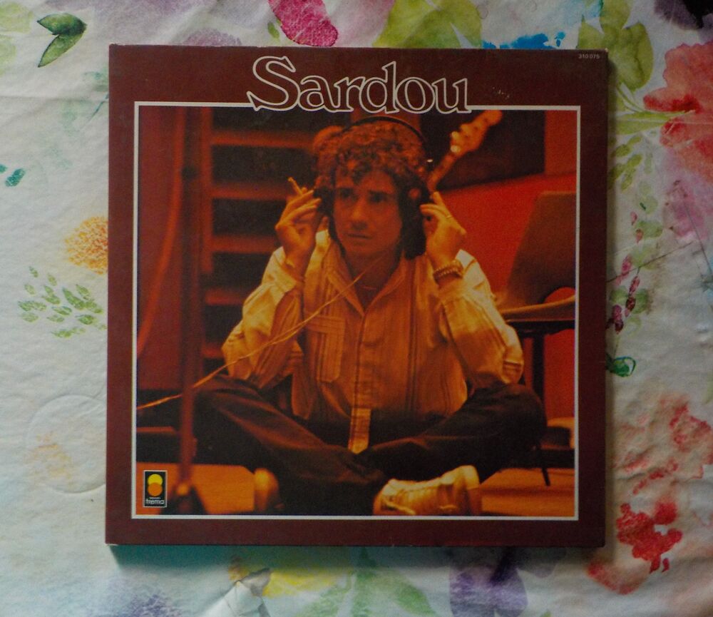 VYNIL 33T MICHEL SARDOU Album "Je ne suis pas mort, je dors" CD et vinyles