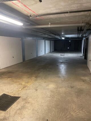  Parking / Garage  louer 11 m