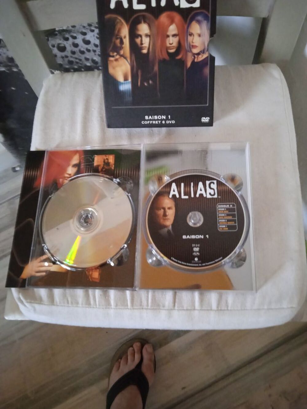 DVD Alias
Saison 1
2003
Excellent etat
Multi langue
+Bon DVD et blu-ray