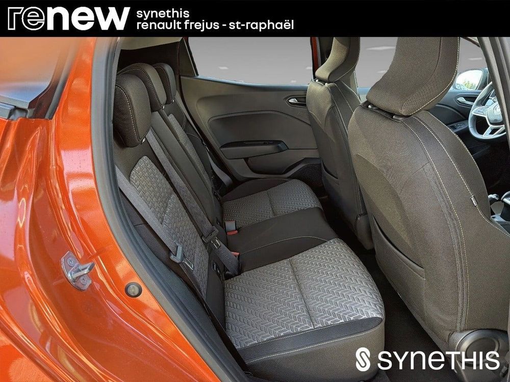Clio V Clio E-Tech full hybrid 145 Evolution 2023 occasion 83600 Fr&eacute;jus
