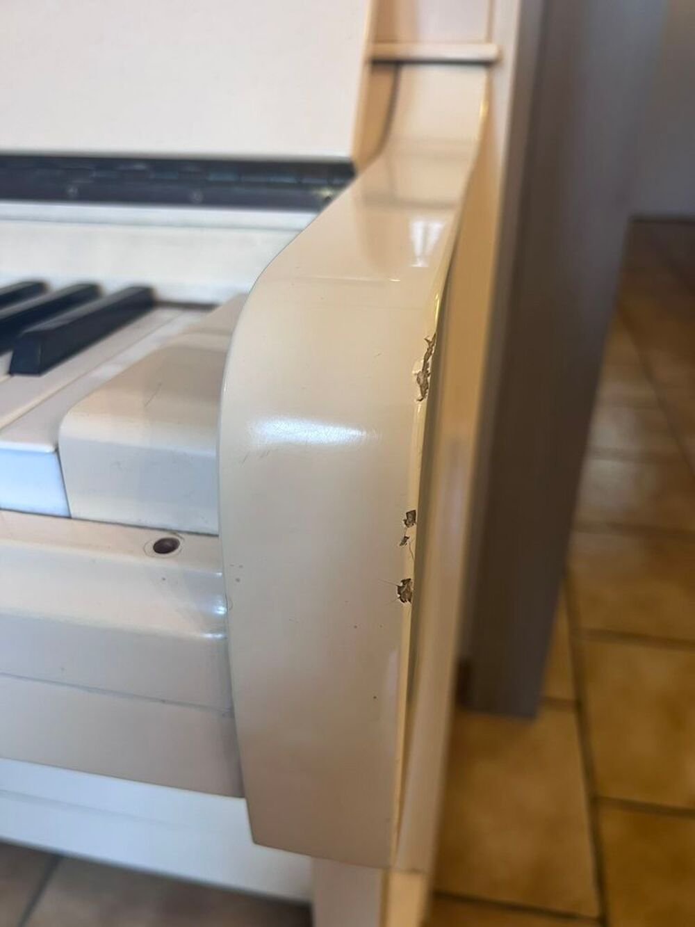 ? Piano droit Choiseul C-2 ? &Eacute;l&eacute;gance fran&ccedil;aise Instruments de musique