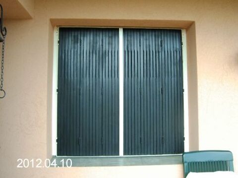 Persienne en bois pour fen�tre 85 Eauze (32)