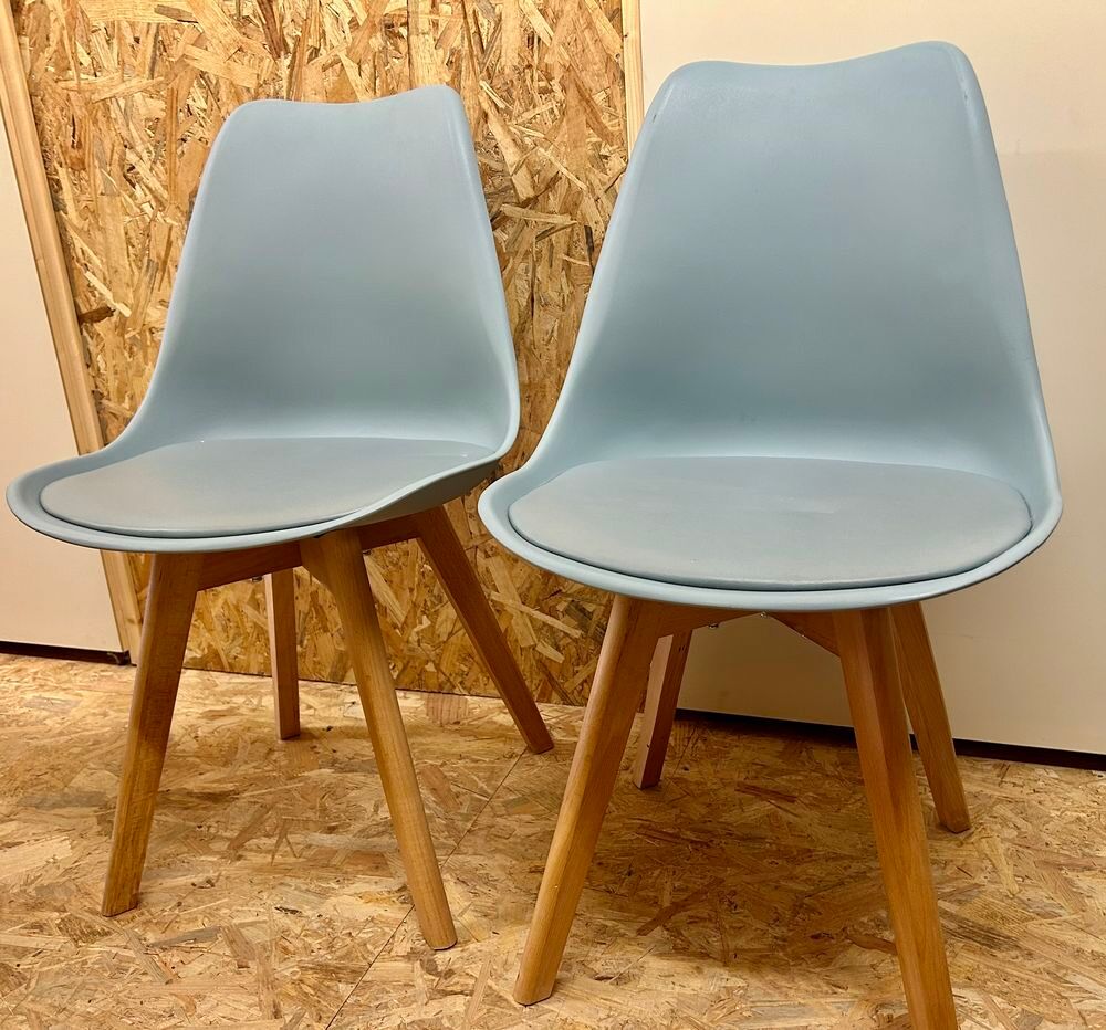 Table pliante pour petits espaces + 2 chaises Meubles