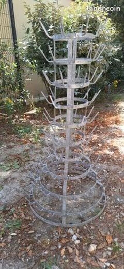 gouttoir  bouteilles 75 Grignan (26)