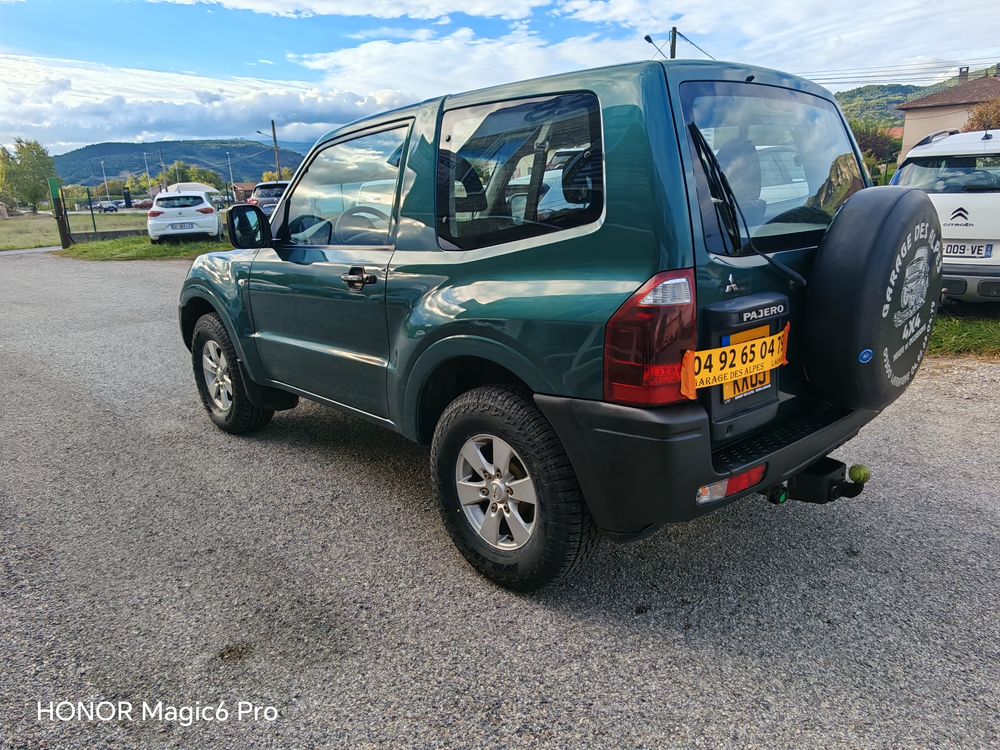 Pajero 2.5 Turbo Diesel 2006 occasion 05300 Laragne-Mont&eacute;glin