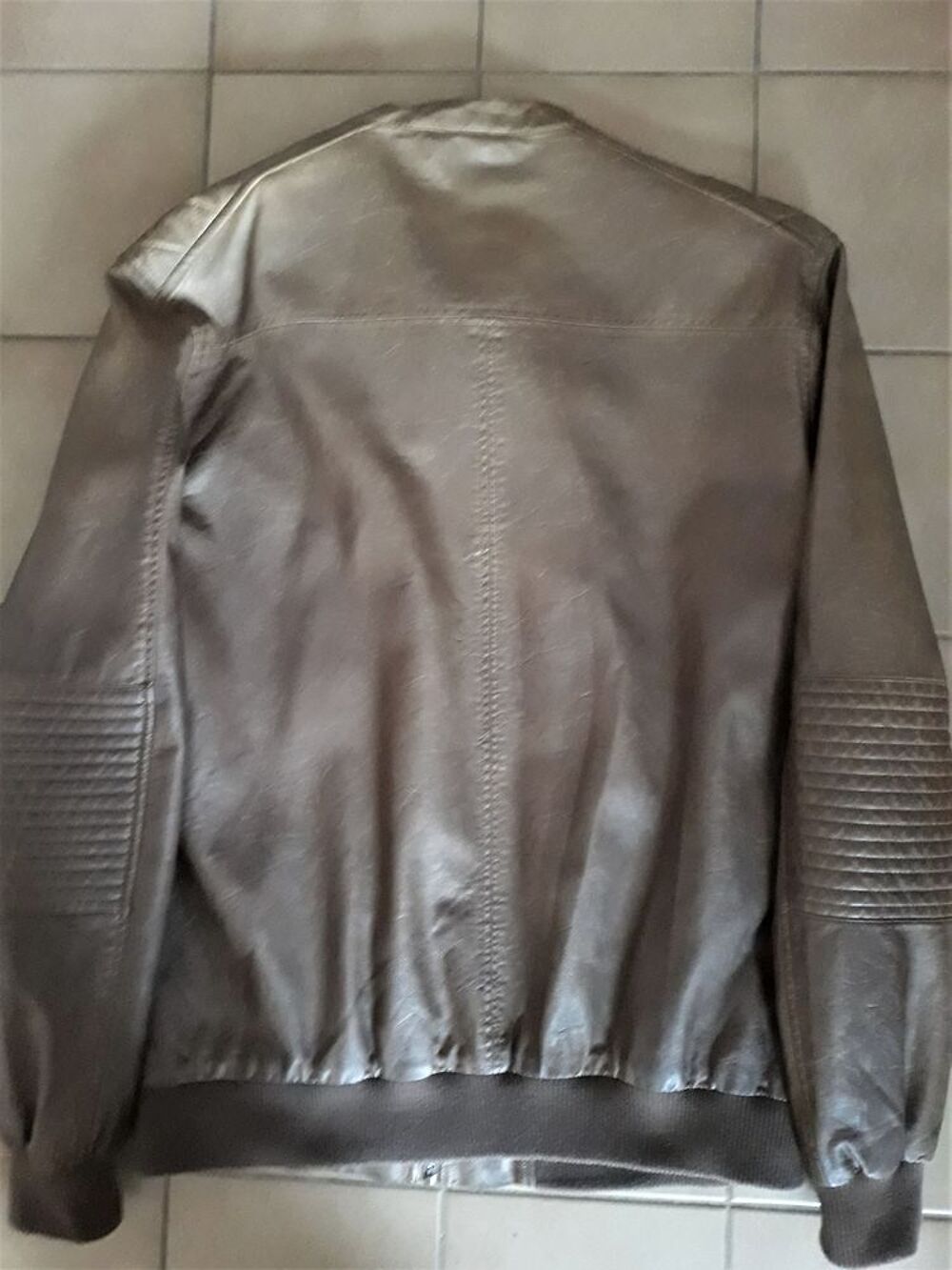 blouson enduit 
Vtements