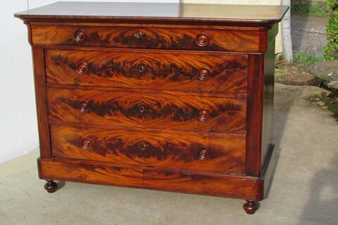 Grande et belle commode Louis Philippe en acajou, fin 19me 520 Montauban (82)
