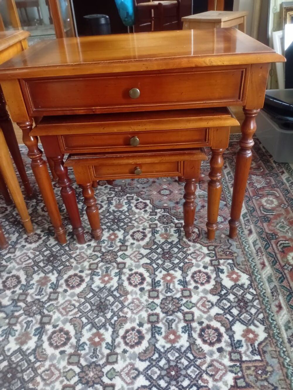 Table gigogne avec tiroir Meubles