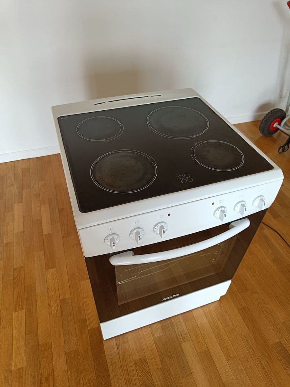 Cuisini&egrave;re vitroc&eacute;ramique Proline Electromnager