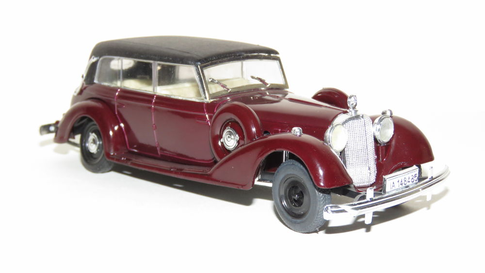Voiture miniature Mercedes Benz Cabriolet 1932 