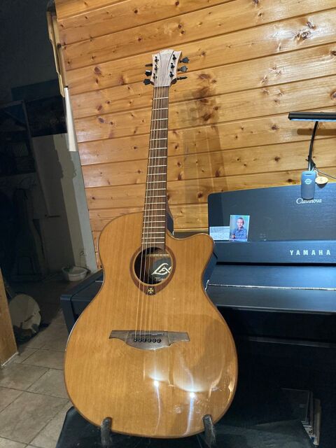 Guitare folk lectroacoustique LAG 300 Gujan-Mestras (33)
