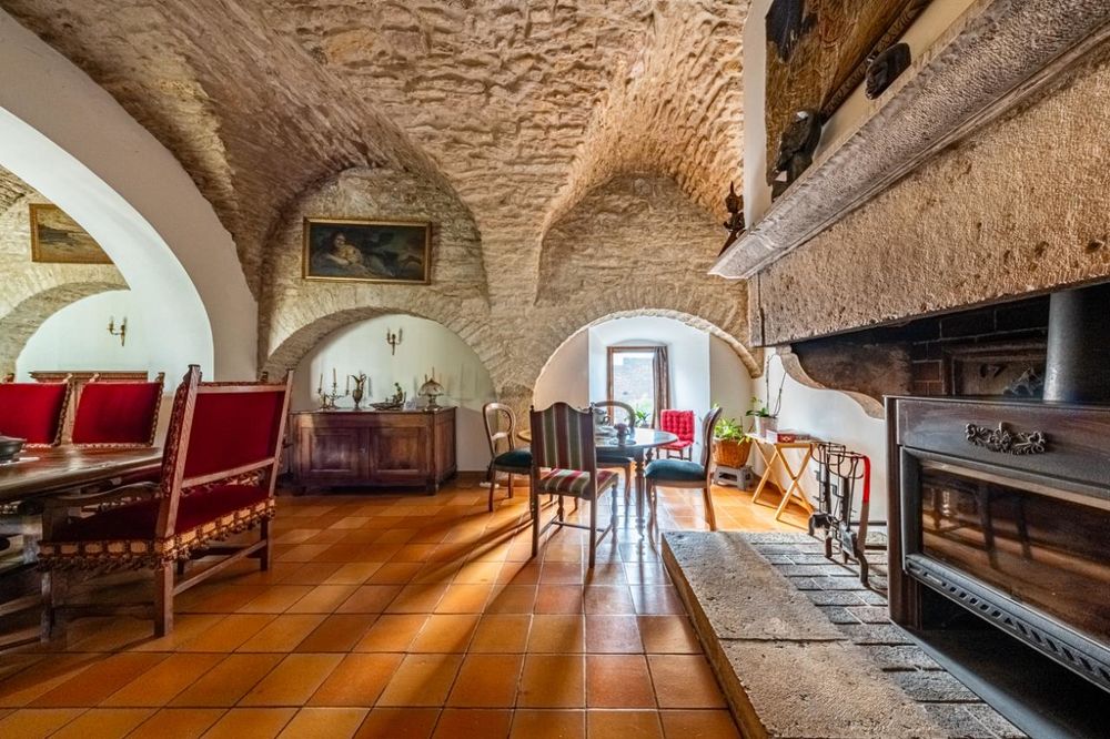 vente Maison - 8 pièce(s) - 240 m² Pesmes (70140)