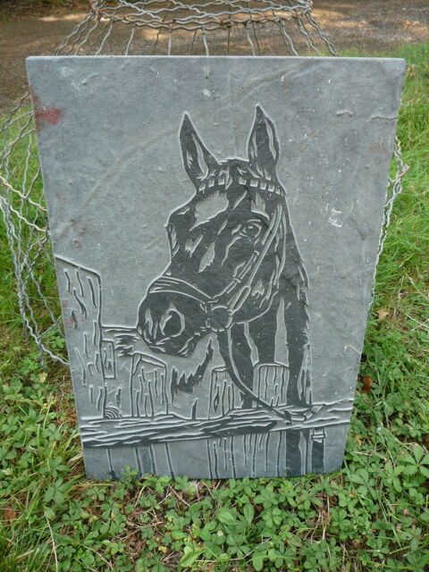 Sculpture  sur ardoise représentant une tête de cheval 165 Castres (81)