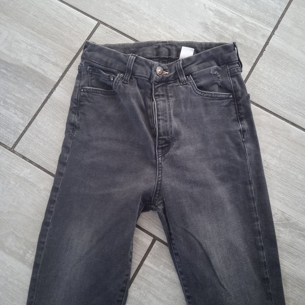 Jean denim noir super skinny taille XS longueur de jambes 94 Vêtements