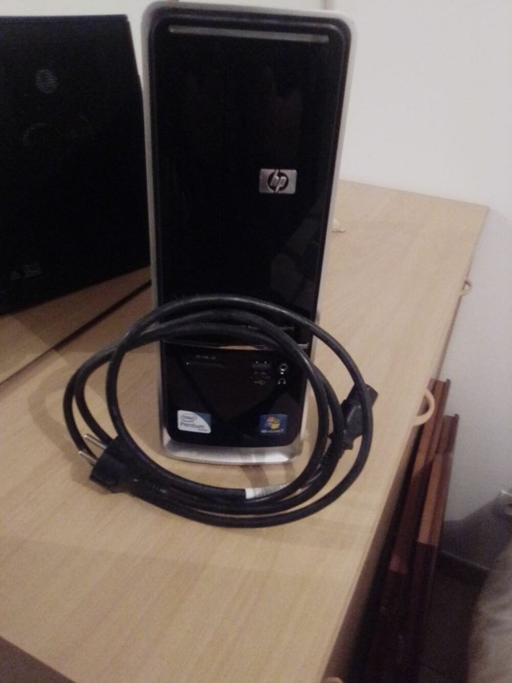 tour pc unit&eacute; centrale. Mat�riel informatique