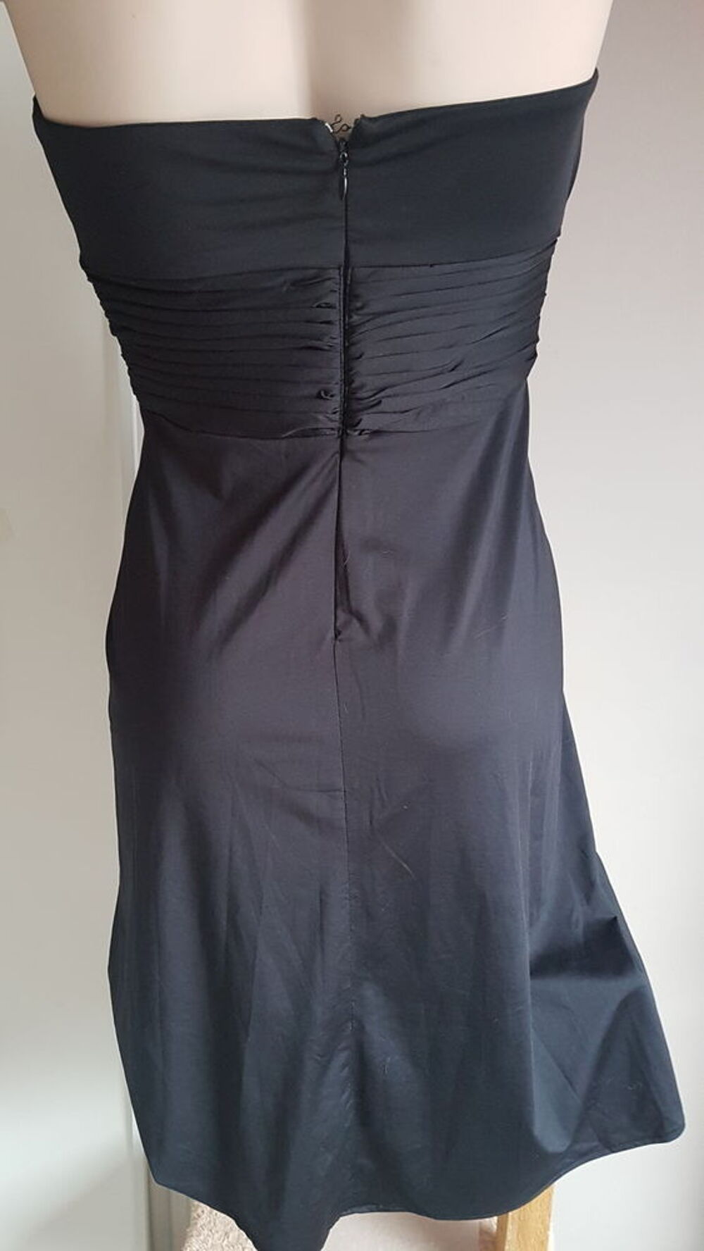 Superbe robe sensuelle Vtements
