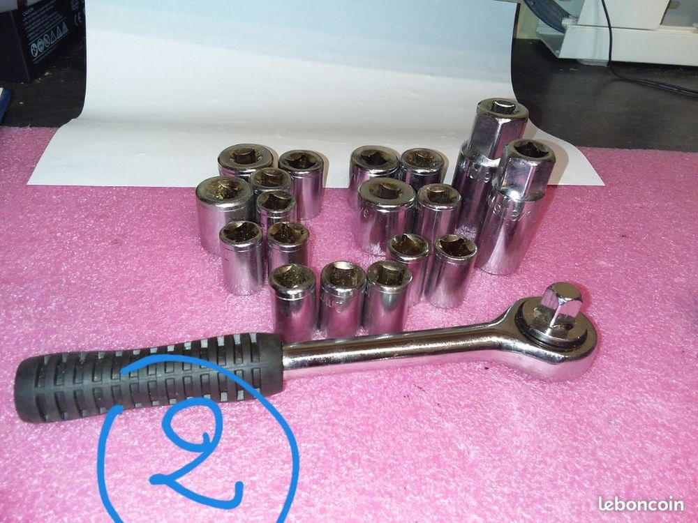 Lot outillage n&deg;4 voir photos Bricolage