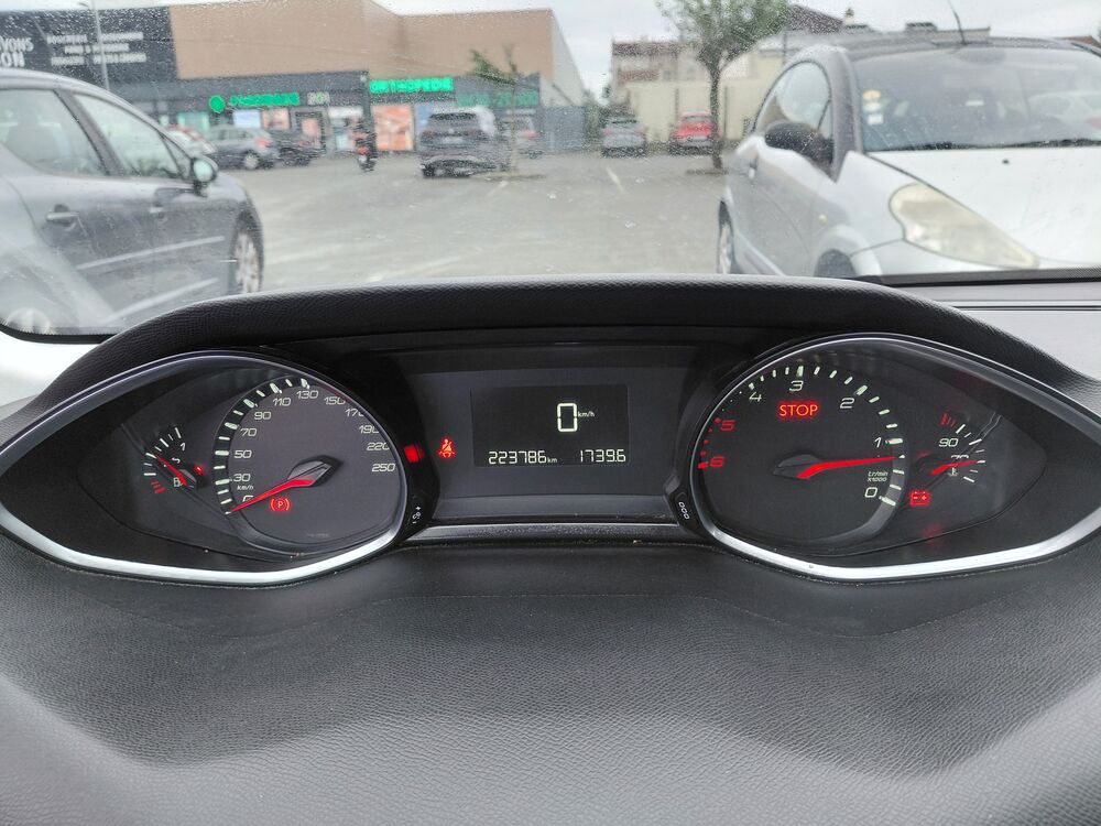 308 SW 1.6 BlueHDi 120ch S&S BVM6 Business 2014 occasion 78800 Houilles