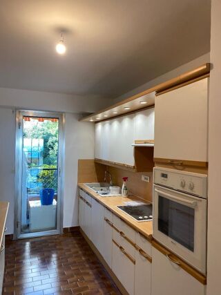  Appartement à louer 4 pièces 111 m²