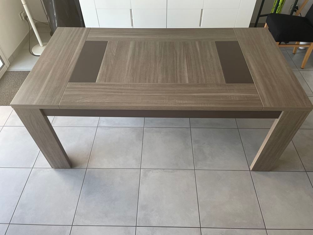 Table de salle &agrave; manger Meubles