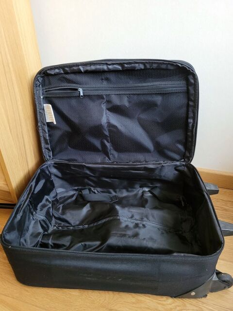 ENSEMBLE DE BAGAGES Vannes (56)