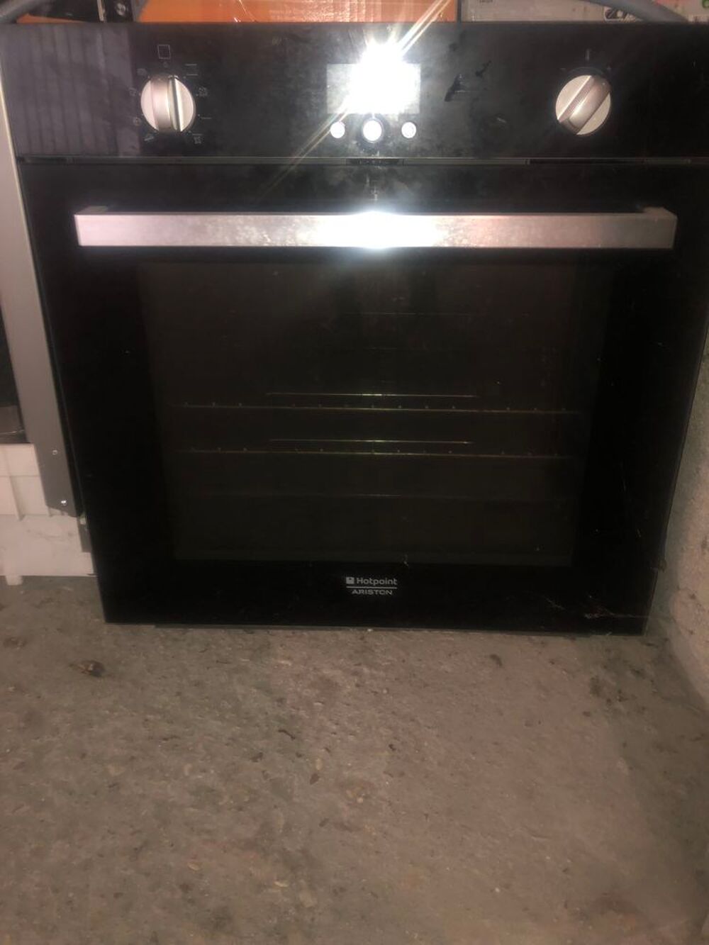 Four encastrable Electromnager