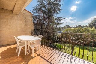  Villa  vendre 8 pices 185 m