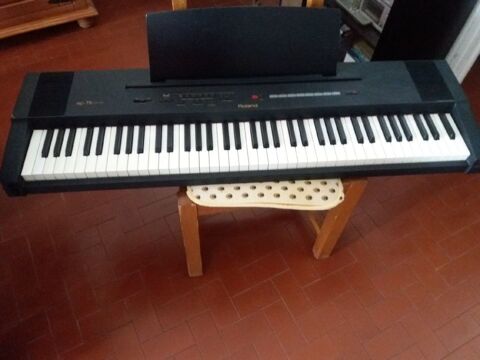 Piano numrique roland EP 75 500 Draguignan (83)