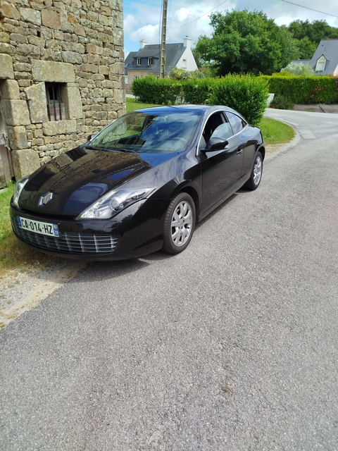 Renault Laguna III Coup&eacute; Laguna Coup&eacute; 2.0 dCi 150 eco2 Energy Black Edition 2012 occasion Locoal-Mendon 56550